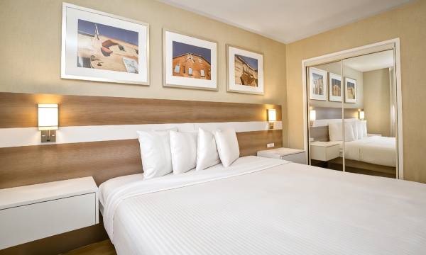 Town Inn Suites Hotel