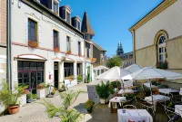 Logis Hôtel et Restaurant du Dauphin