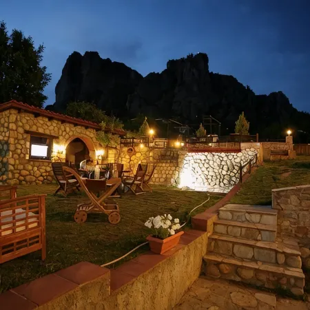 Epavlis Meteora Suites Hotel