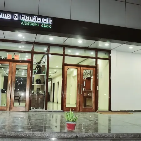 Royal Sujata Inn Hotel - 100 Mtr. from Mahabodhi Temple