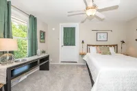 #Englishprairiebnb - 8 Bedroom - 4.5 Bathrooms - 4-Star