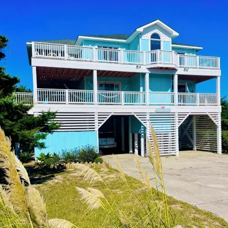 Gorgeous Semi-Oceanfront - Amazing Ocean Views - Hot Tub~ Pirate Mini Golf- Avon