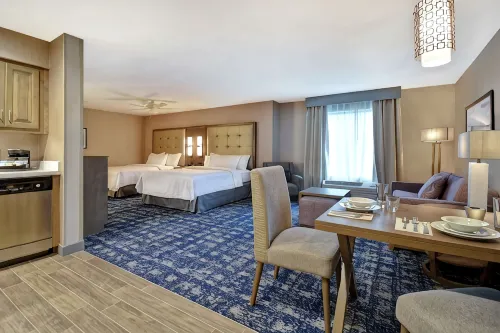 Homewood Suites by Hilton Orange New Haven - Pools