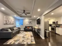 Relaxing Stay on Trade Street - Kitchenette