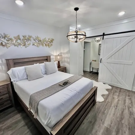 Glamorous Hideaway
