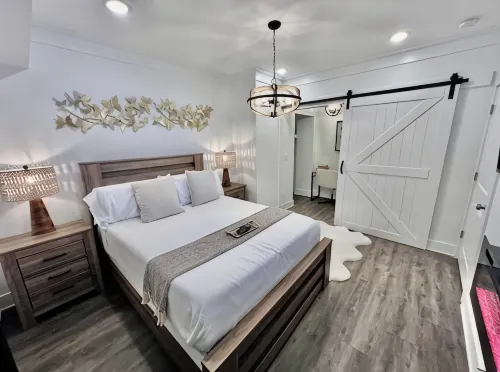 Glamorous Hideaway