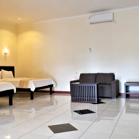 Uni Beach Hotel