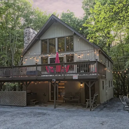 5 Bedrooms Linens Firepit,Hottub Golf Lake Kayaking SplitRock!