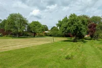 Cosy but spacious, historic cottage on The Red House Estate - Pools