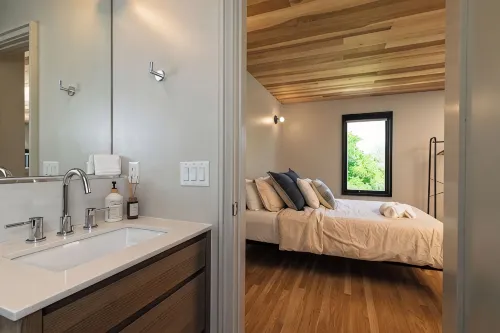 Cultural District Loft, Rooftop Terrace + Games -  Apartamentos vacacionales
