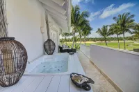 Colonial Luxury Golf & Ocean View Villa with live-in butler, chef & maid (5 BDR) - Villa
