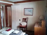 SPRING IN THE GREEN MOUNTAINS/PET FRIENDLY-WOOF - Alphydda