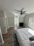 Stunning 4-bedroom house with amazing outdoor space and dock in Double Springs. - 4성급