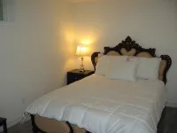 Beautiful 2-bedroom Guest Home in Guelph - piscine