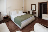 Grand Hotel - parkir