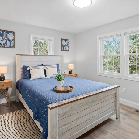 NEW - Cozy Cape Cod Family Getaway ~ A/C ~ SCREENED PORCH