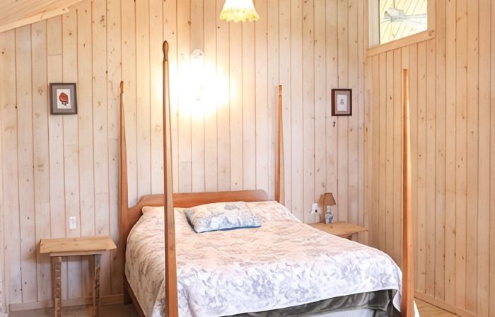 Unique Coastal Maine Flower Farm Stay