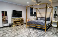 Casa Blanca- 4Br Spanish Villa Near the Rose Bowl- Chefs Kitchen Sleeps 8