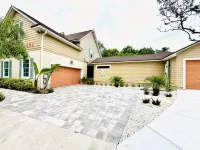 7Bd/5BA, Heated Pool @ the Beach! Game Garage, Mini Golf, & More! 10Min to DT - Strand