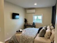 Seneca Sunsets - Waterfront, Hot Tub, Dock, Great Views, Central Location! - 3-Star