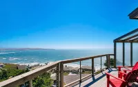 Panoramic Ocean Views walk to the Beach - Boutique