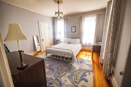 The Gregory House in Southern Maine close to many beaches & popular destinations - Wifi