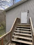 Trail 10 Hideaway, Entire Apartment in Freeman, WV - 2 tähden