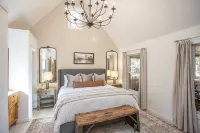 Storybook Cottage in Leipers Fork, TN - ブティック