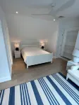 Brand New 4 Bed Luxurious Villa Ocean Views with New Private Pool. - balcon