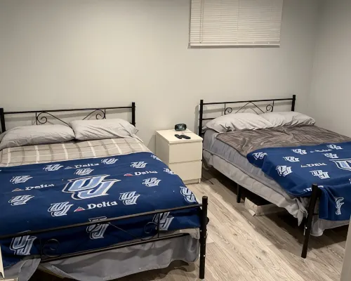 Nice, New 2 Bedroom, Orem State Street, close to UVU/BYU Hotels in Orem