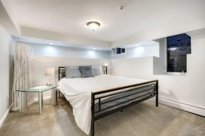 Cherry Creek North - Walkable! Discount cleaning fee!!! Basement level apartment Hotels in Cherry Creek