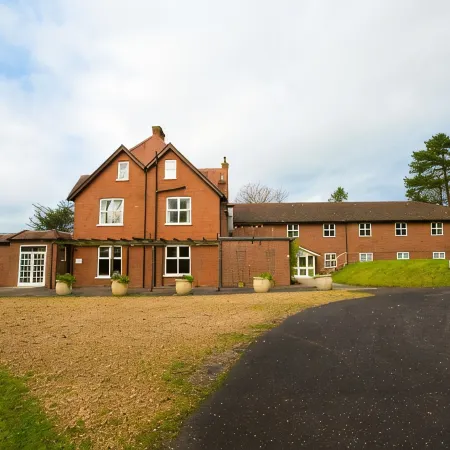 Gray Manor Hotel