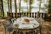Romantic lakefront chalet w/hot tub - Chalets