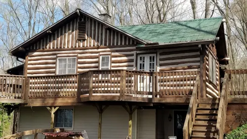 Old World Swiss Cabin Nestled In Woods Ancient Lore & Neyland Stadium Close by - シャレー