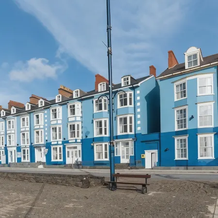 Gwesty'r Marine Hotel & Spa