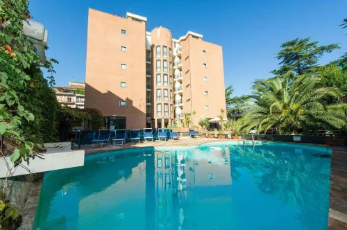 Hotel Michelangelo Palace & Spa - piscina
