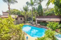 Guesthouse Charis - piscina