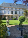 Le Château de Failloux, Piscine intérieure - parking