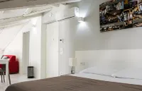 Joivy Apartments - Trieste Goldoni - Apartments