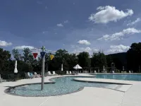 Spacious Camelback Views and Private Hot Tub - Pools