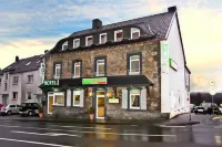 Pizzeria/Hotel Schwan Hotels in der Nähe von Grillhütte Dürwiß
