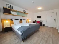 Check-Inn Hotels - Offenbach Hotels near Kaiserleibrucke
