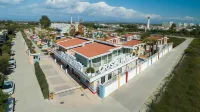 Crystal Club World of Colours Các khách sạn ở Bogazak