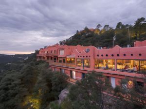 Hotel Mirador Essential by Balderrama Hotel Collection