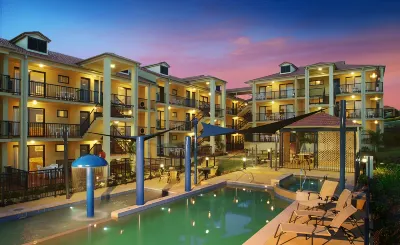 South Pacific Apartments Отели рядом с достопримечательностью «Текинг Пойнт Лайтхаус»