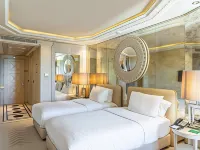 ويندهام جراند إسطنبول كالاميس مارينا هوتل Hotels near جادة بغداد