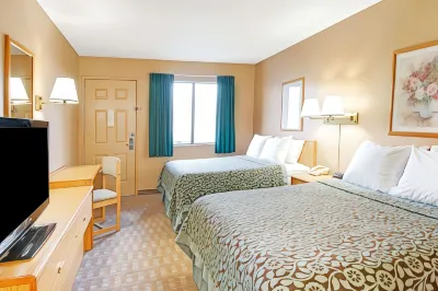 Days Inn by Wyndham El Paso Airport East Hotels near Speedway