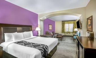 La Quinta Inn & Suites by Wyndham Kyle - Austin South