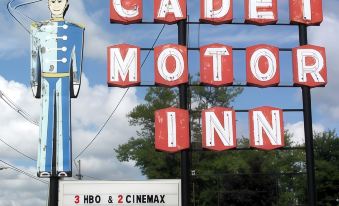 Cadet Motor Inn - Housity