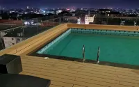 Aaron Hotel - Swimmingpools